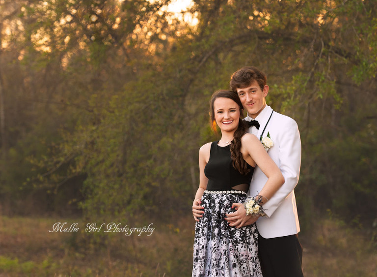 sunset senior prom couple